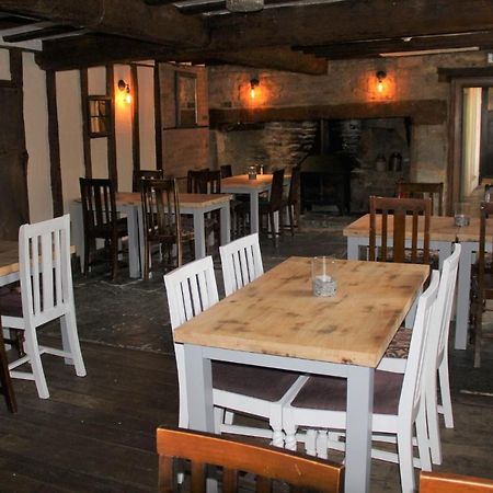 The George Inn Lower Brailes Bagian luar foto